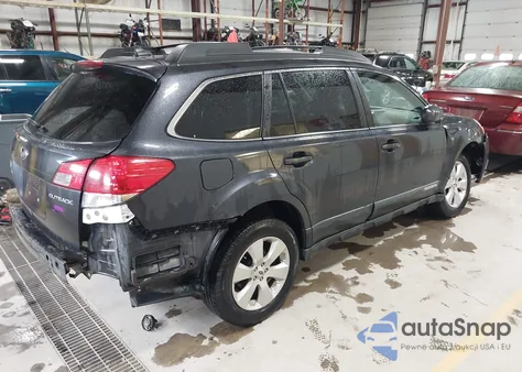 2012 Subaru Outback 2.5I Limited z USA, uszkodzony, nr VIN 4S4BRCKC5C3223236